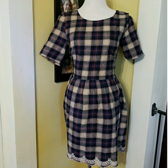 Sold Plaid fit and flare dress - Picture 5 of 5